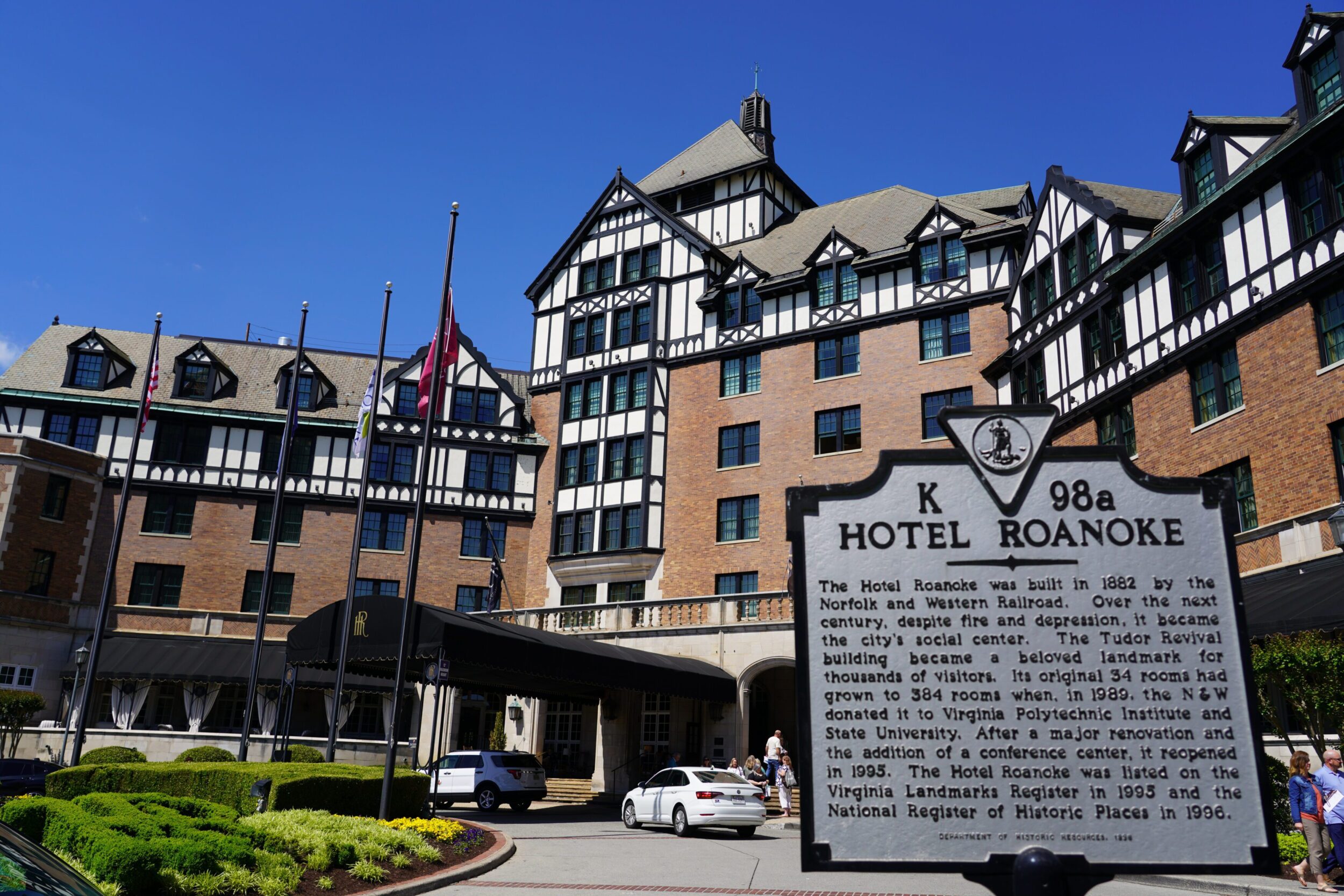 Exterior shot of the historic Hotel Roanoke in Roanoke, VA.