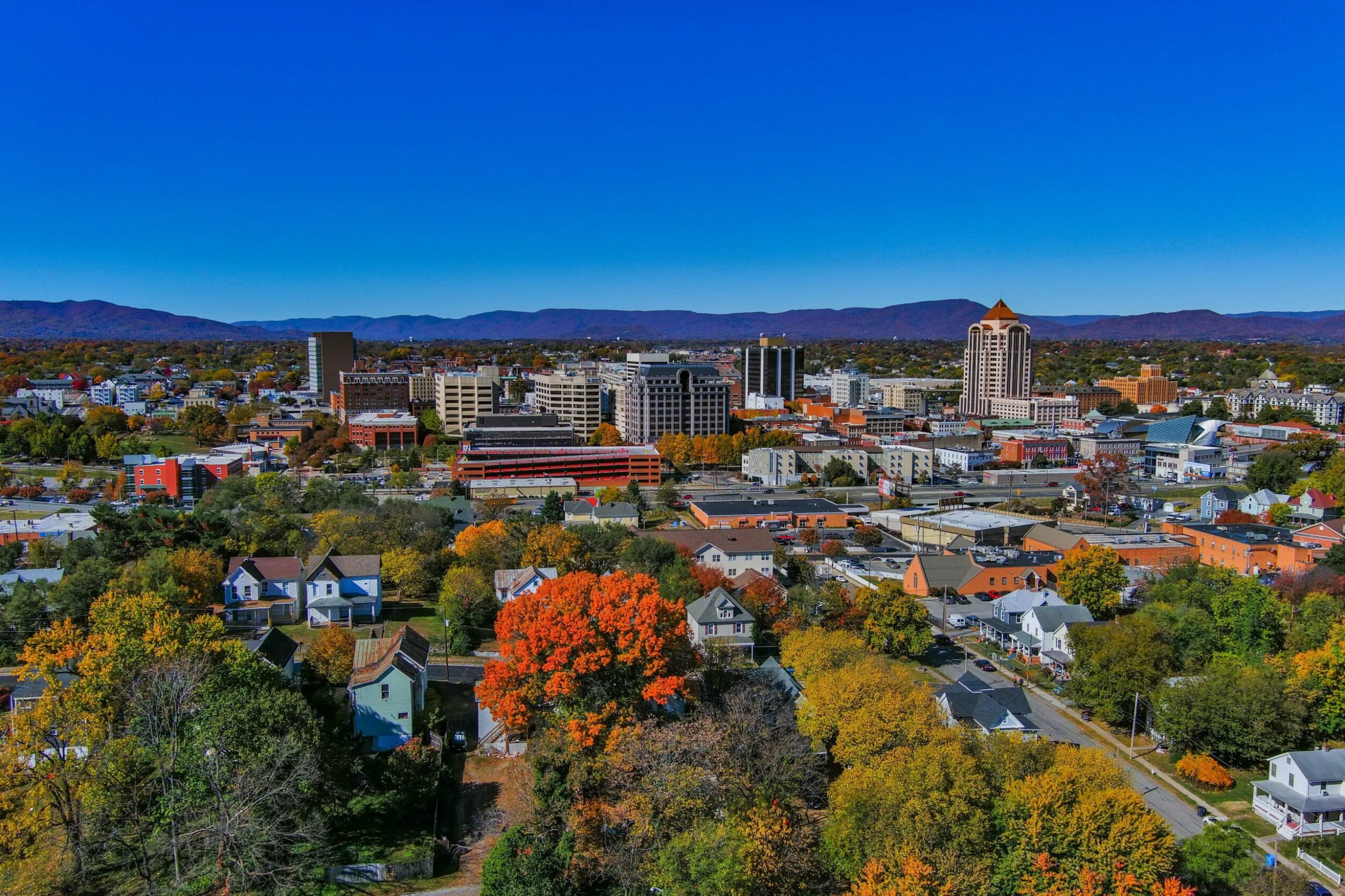 photo of downtown roanoke va