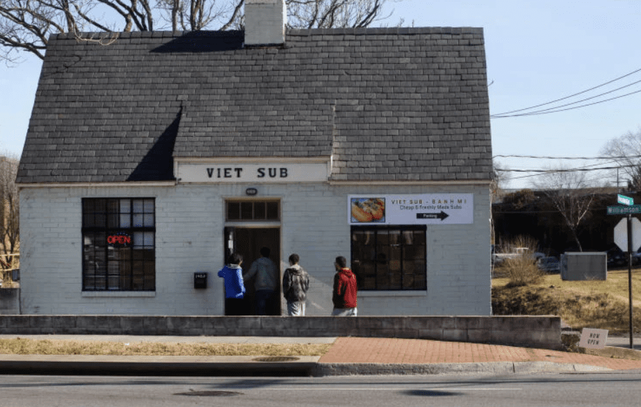 storefront of viet sub restaurant